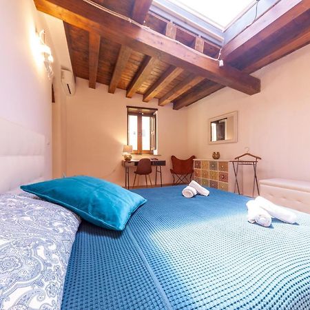 Vakalu-Piazza Duomo Charming Apartment Syracuse Bagian luar foto